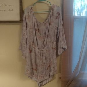 👗 Mossimo supply co. Colorful rumper